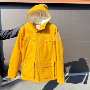 Fjallraven original Men's Greenland outdoor jacket (size M)